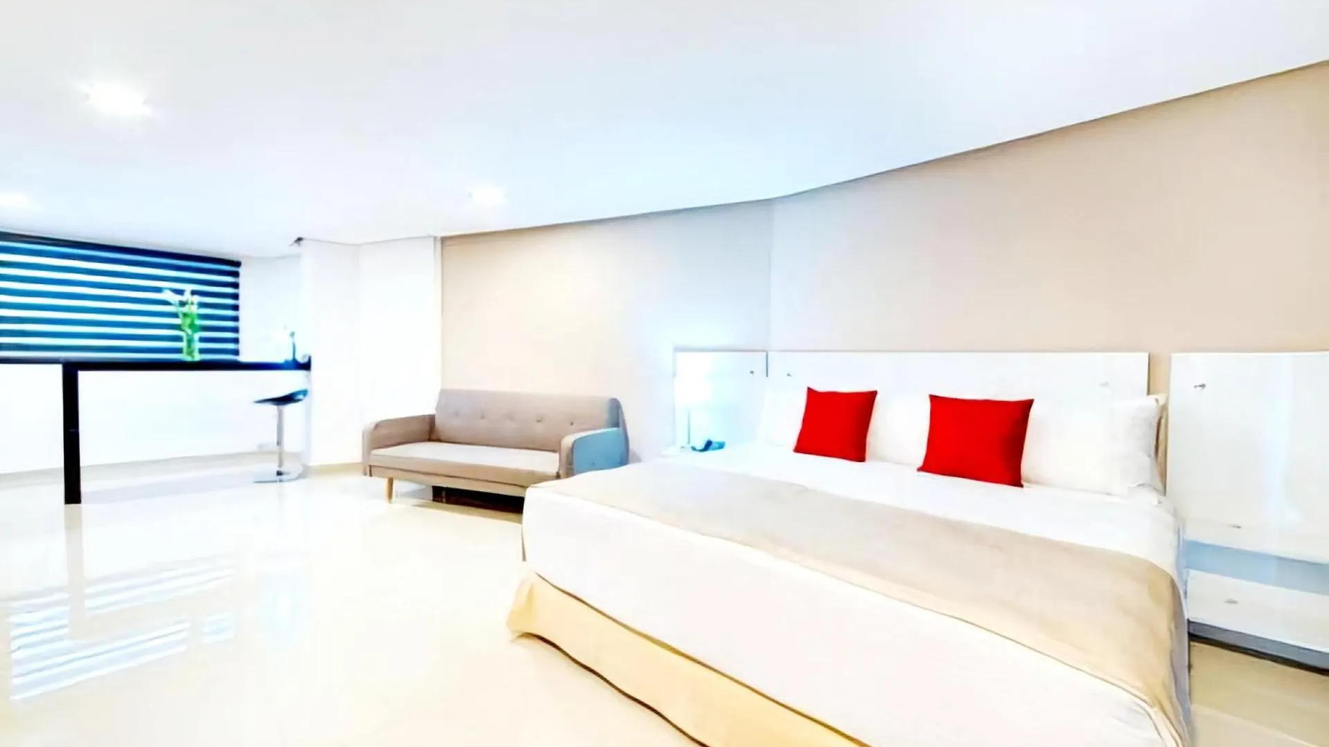 Hotel Blue 66 Cali